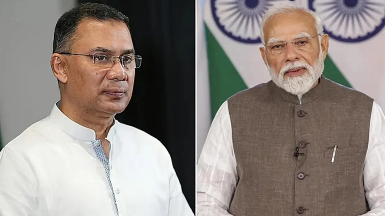 বাঁয়ে তারেক রহমান ও প্রধানমন্ত্রী নরেন্দ্র মোদি