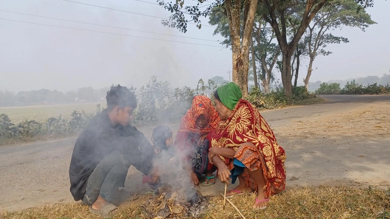 ৮ডিগ্রি তাপমাত্রায় কাবু জনজীবন