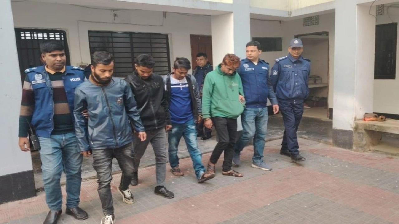 ৪ ডাকাত চক্র