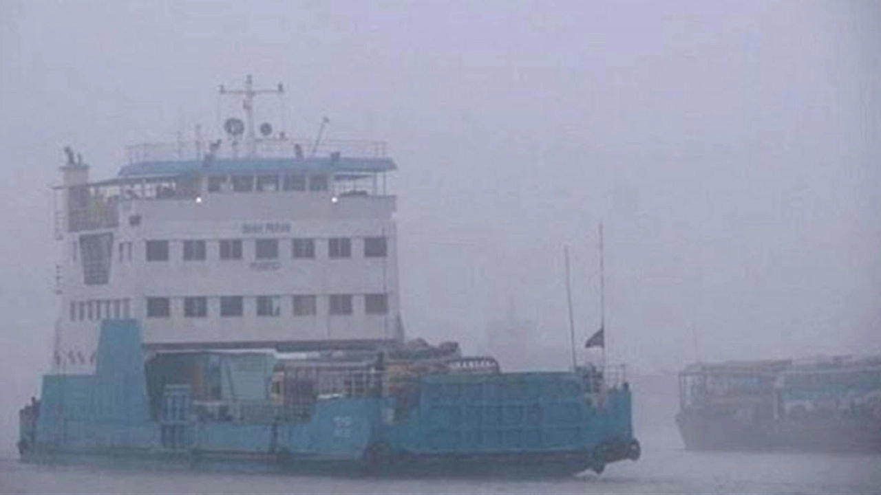 দৌলতদিয়া–পাটুরিয়া নৌরুটে ফেরি