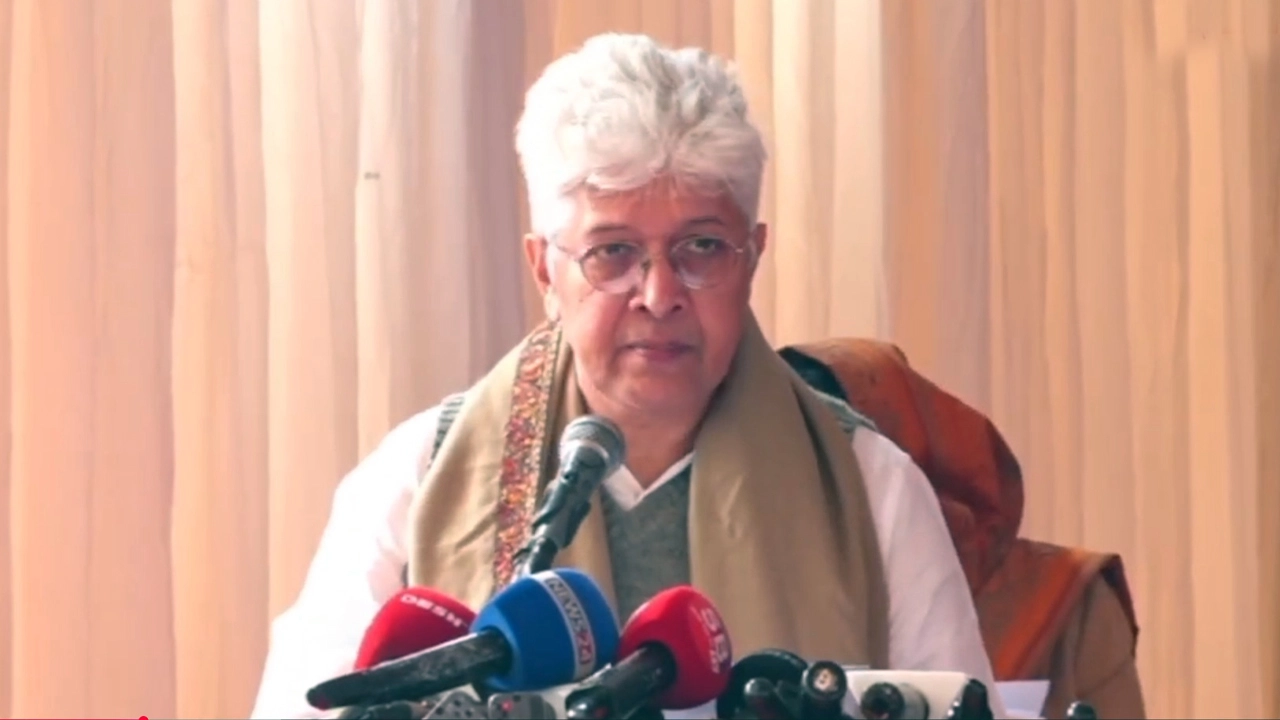 স্থানীয় সরকার পল্লী উন্নয়ন ও সমবায় মন্ত্রণালয়ের উপদেষ্টা আদিলুর রহমান খান