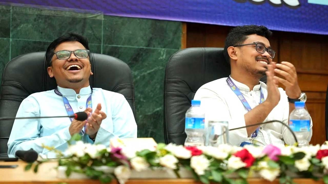 ডাকসুর জিএস এসএম ফরহাদ ও ডাকসুর ভিপি সাদিক কায়েম