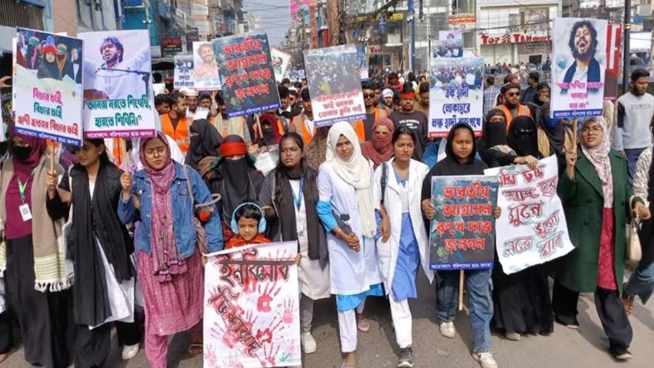 বরিশালে মার্চ ফর হাদি অনুষ্ঠিত