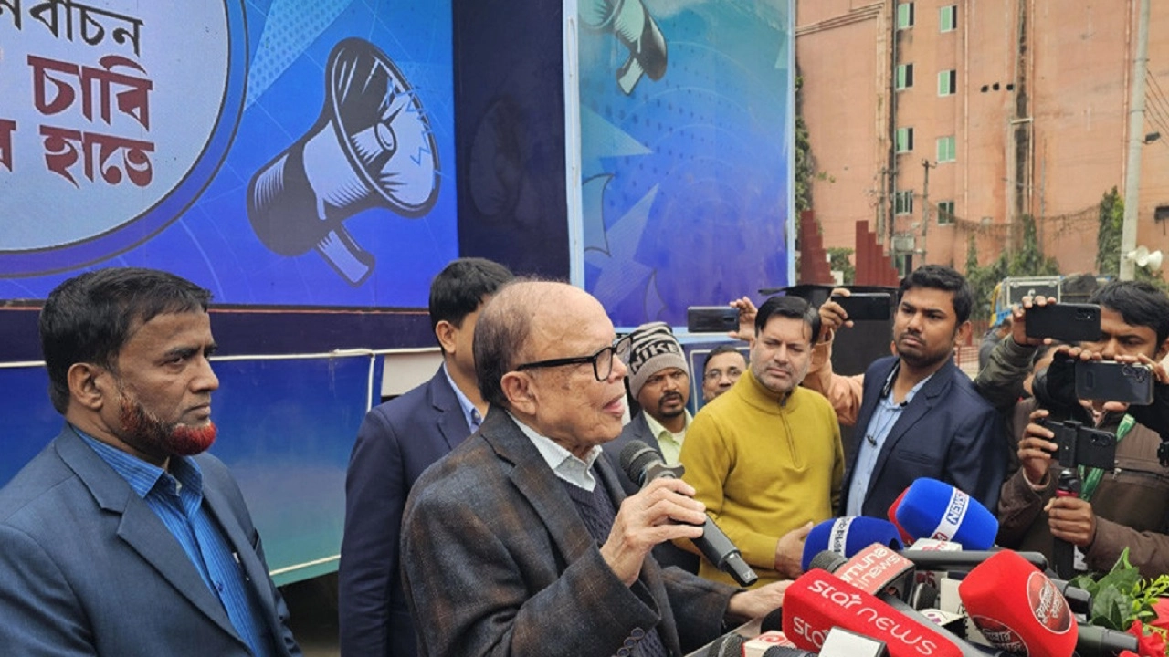 খাদ্য ও ভূমি মন্ত্রণালয়ের উপদেষ্টা আলী ইমাম মজুমদার