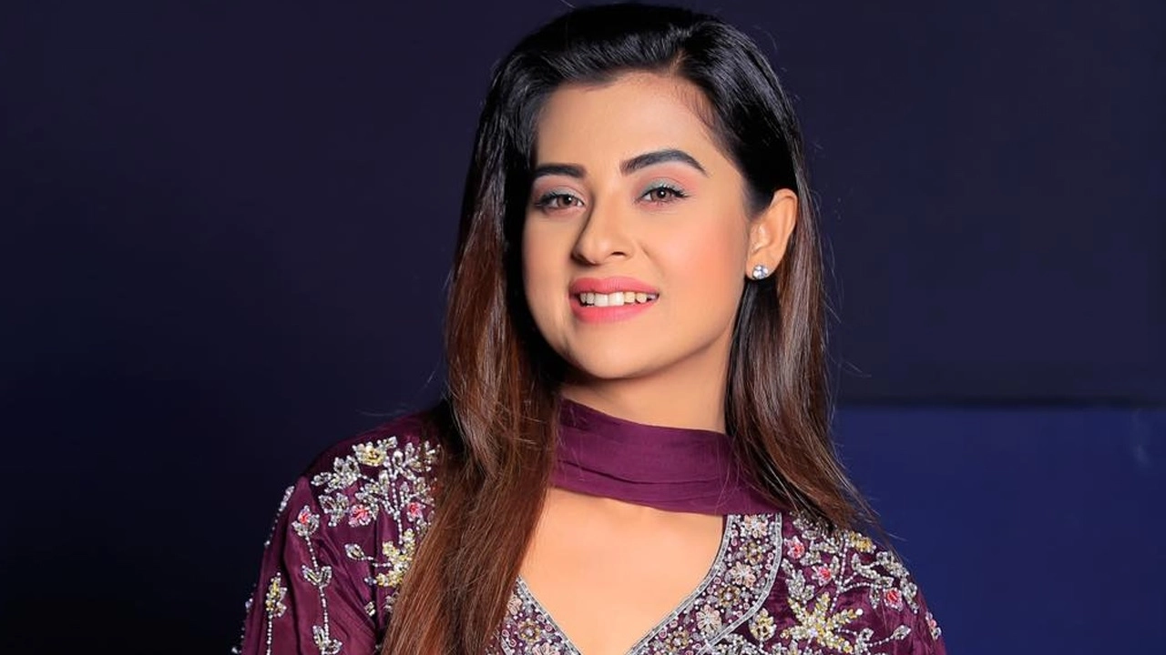 শবনম বুবলী