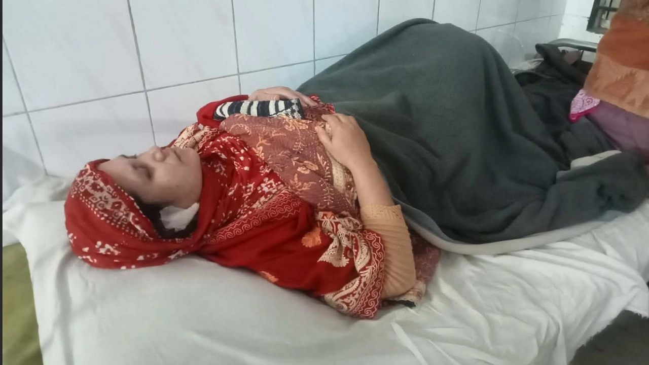 আহত শিক্ষিকা শারমিন সুলতানা