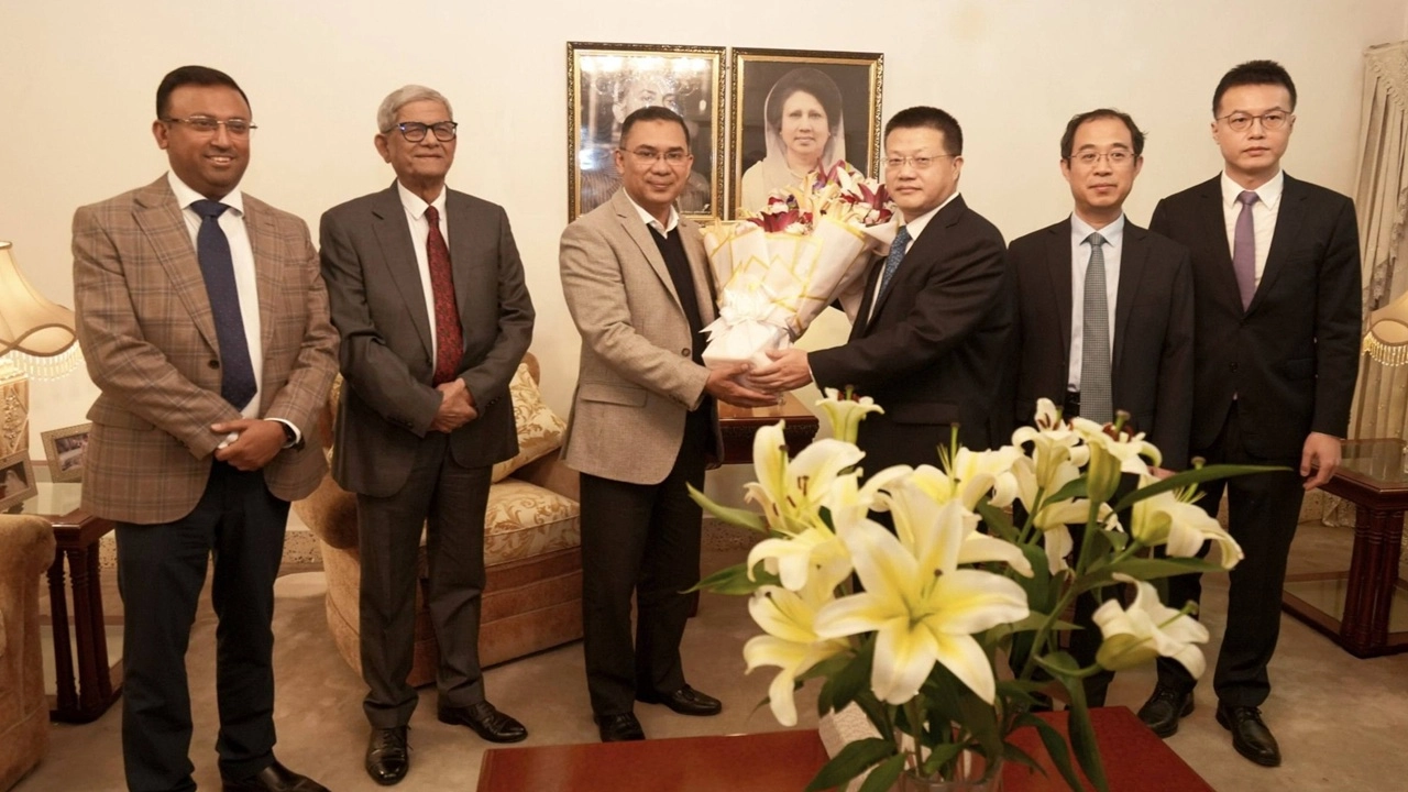 তারেক রহমানের সঙ্গে সৌজন্য সাক্ষাৎ