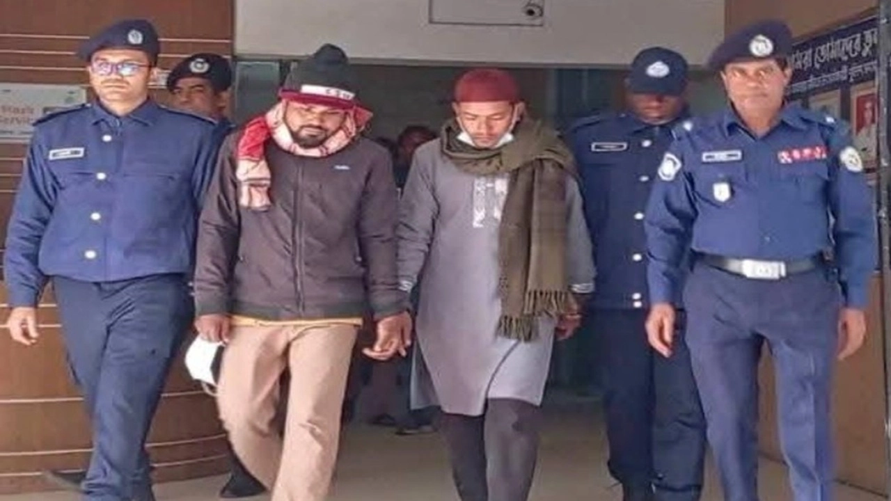 হত্যা মামলার আসামি