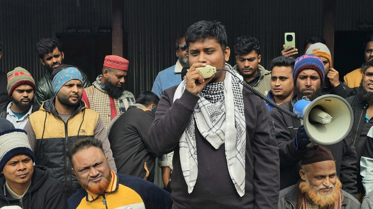 কুমিল্লা-৪ আসনের প্রার্থী হাসনাত আবদুল্লাহ