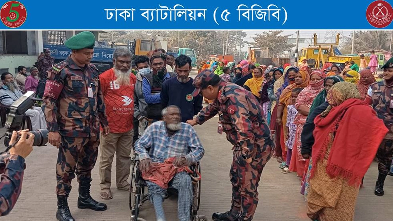 গাবতলী এলাকায় গরীব ও দুস্থদের মাঝে শীতবস্ত্র (কম্বল) বিতরণ