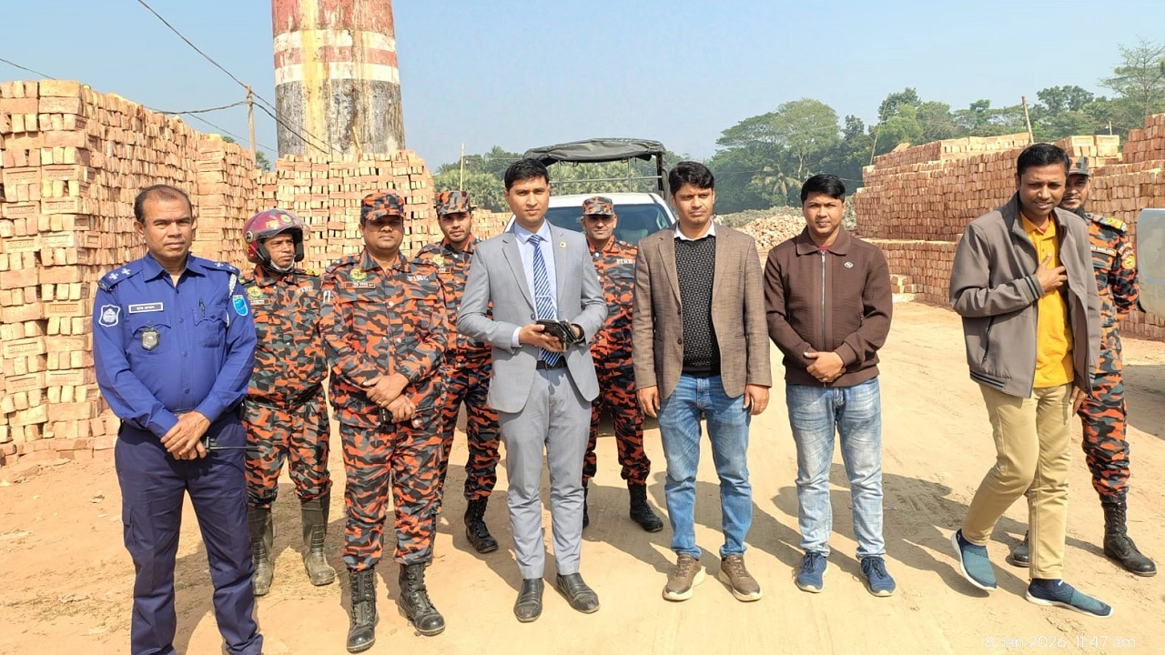 ইটভাটার বিরুদ্ধে অভিযান