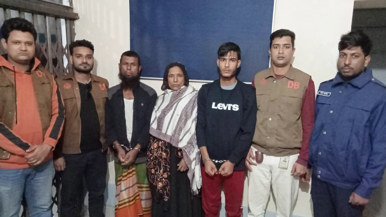 হত্যা মামলার তিন পলাতক আসামিকে গ্রেপ্তার