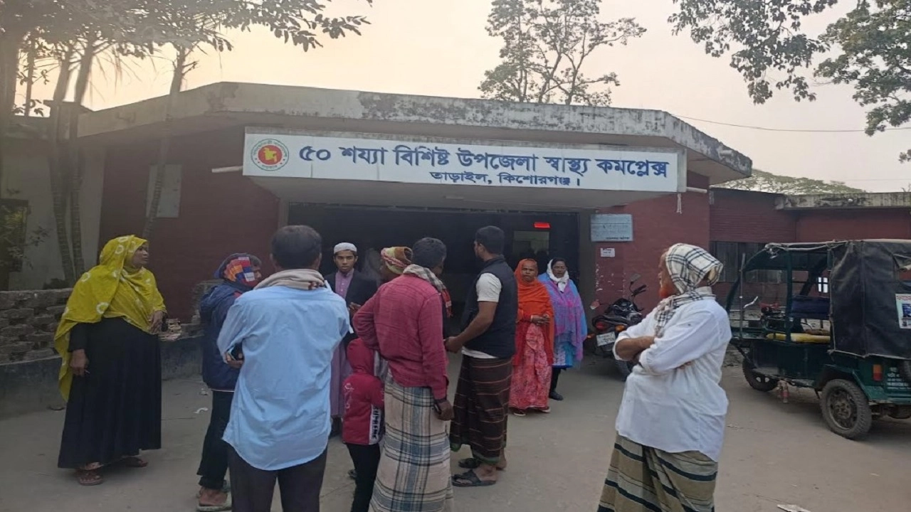 তাড়াইলে সড়কে ঝরল আরেক প্রাণ