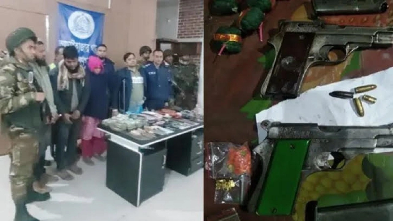অস্ত্রসহ চারজনকে আটক