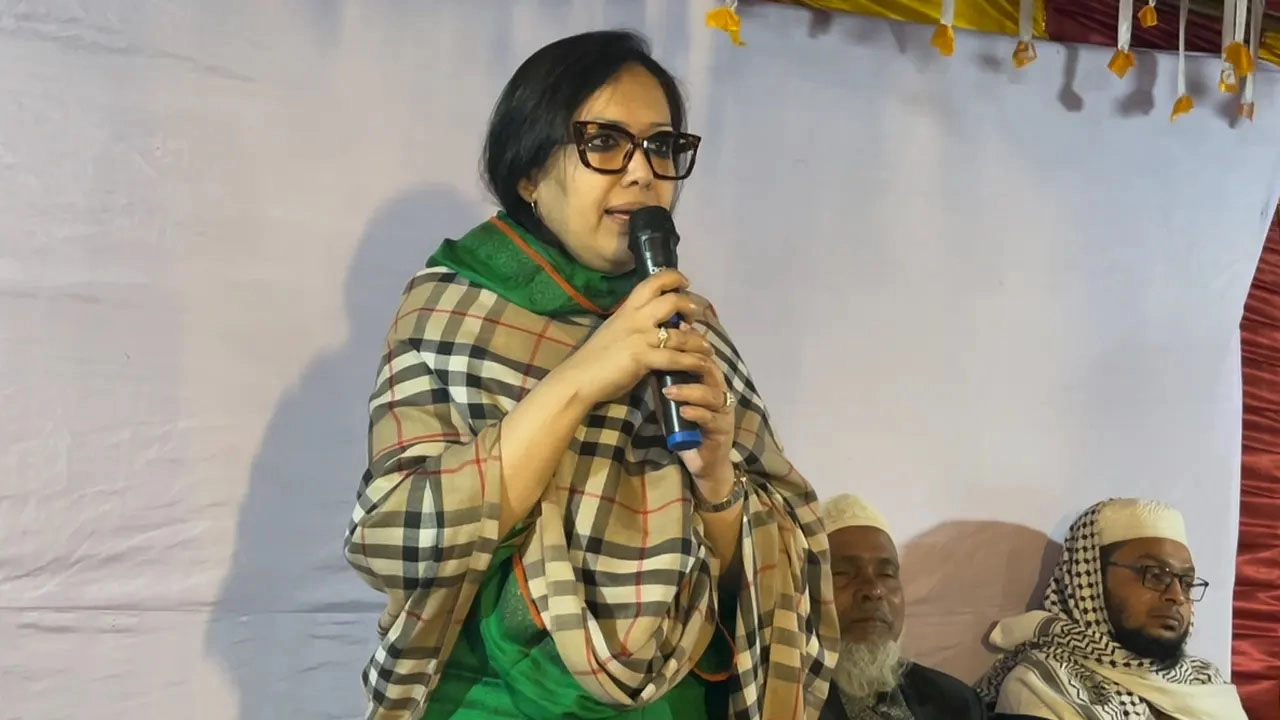 বিএনপি থেকে সদ্য বহিষ্কৃত সহ-আন্তর্জাতিক বিষয়ক সম্পাদক ও ব্রাহ্মণবাড়িয়া-২ আসন থেকে সংসদ সদস্য প্রার্থী ব্যারিস্টার রুমিন ফারহানা