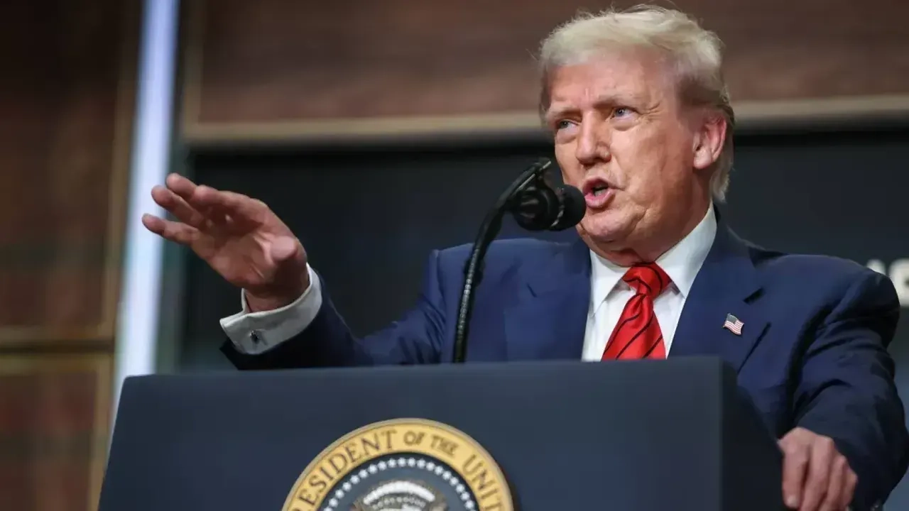 যুক্তরাষ্ট্রের প্রেসিডেন্ট ডোনাল্ড ট্রাম্প