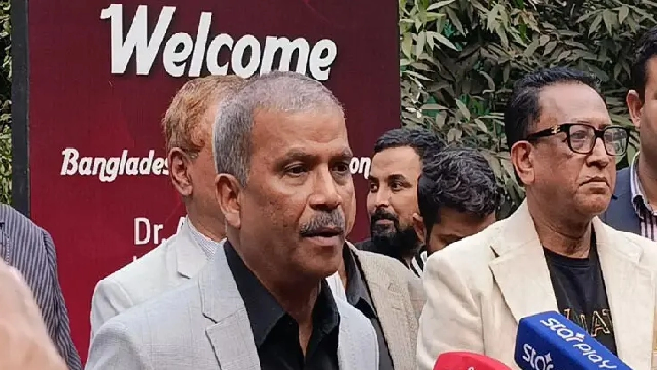 যুব ও ক্রীড়া উপদেষ্টা ড. আসিফ নজরুল