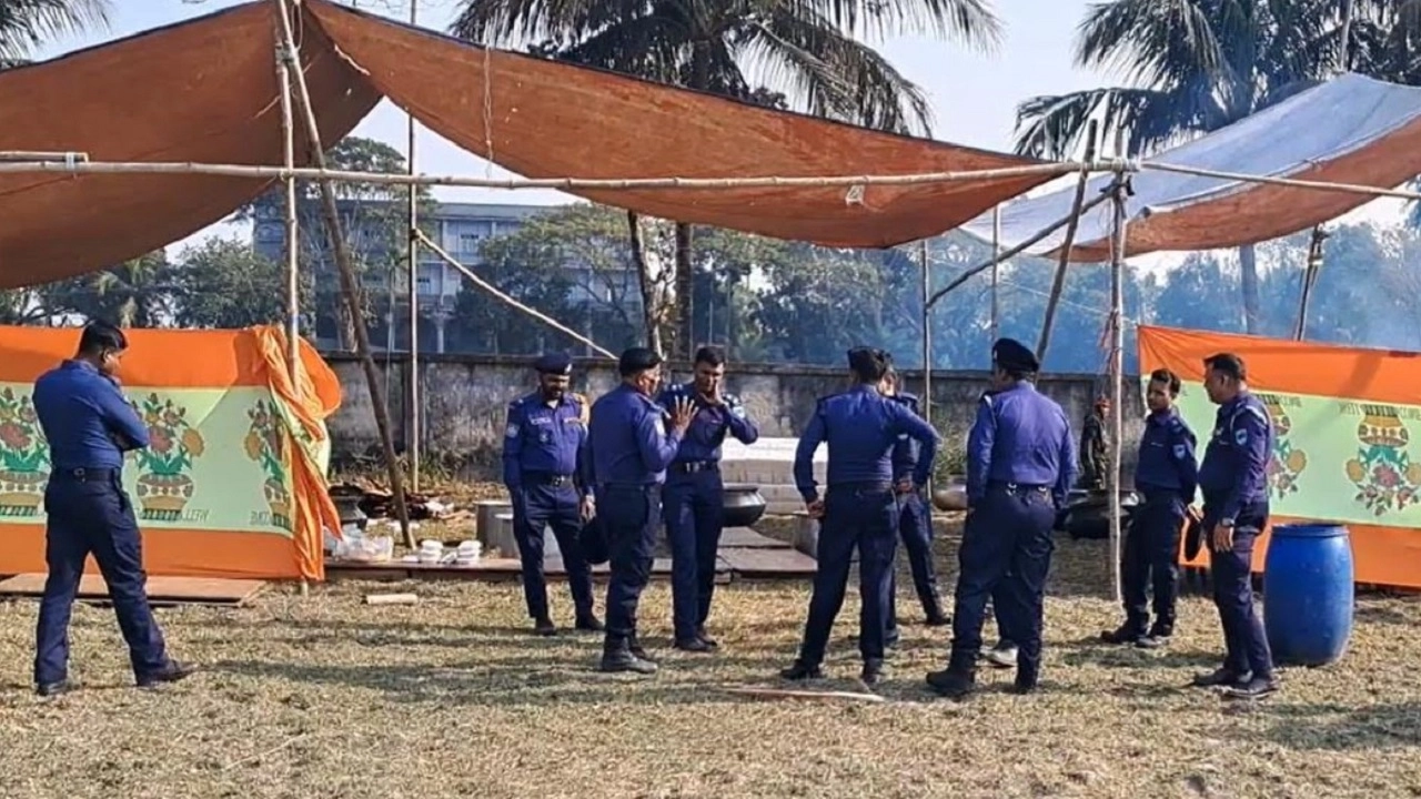 খালেদা জিয়ার দোয়া মাহফিলে দূর্বৃত্তদের হামলা