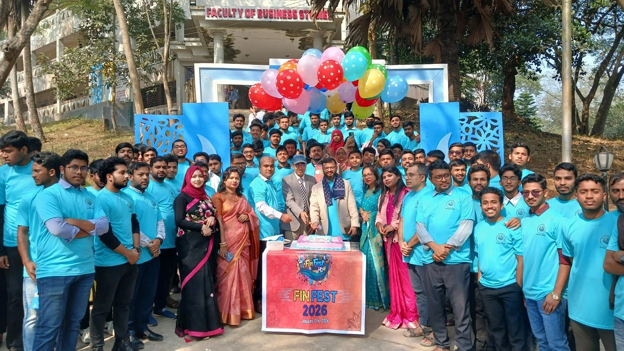 কুমিল্লা বিশ্ববিদ্যালয়ে ফিন ফেস্ট