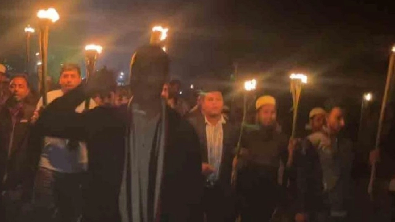 টেকনাফে মশাল মিছিল