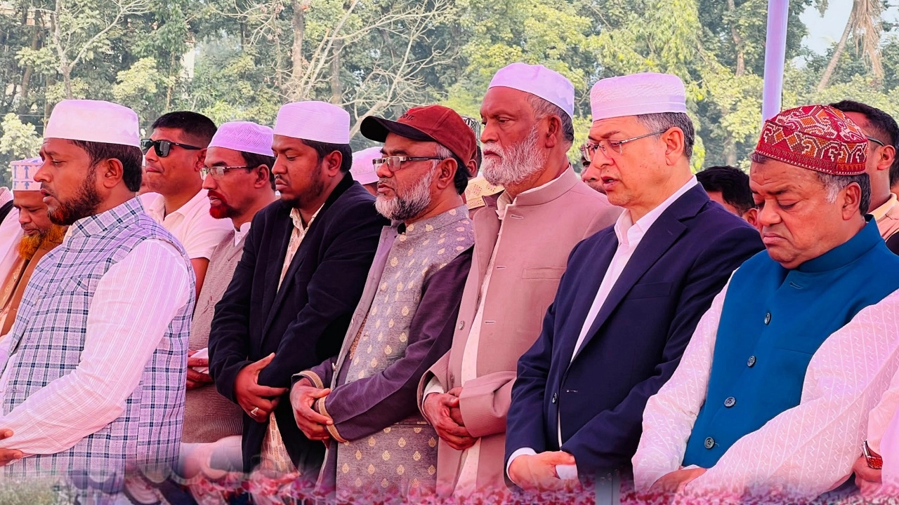 আলমগীর চৌধুরীর পিতার জানাজায় সালাহউদ্দিন ও ফারুক