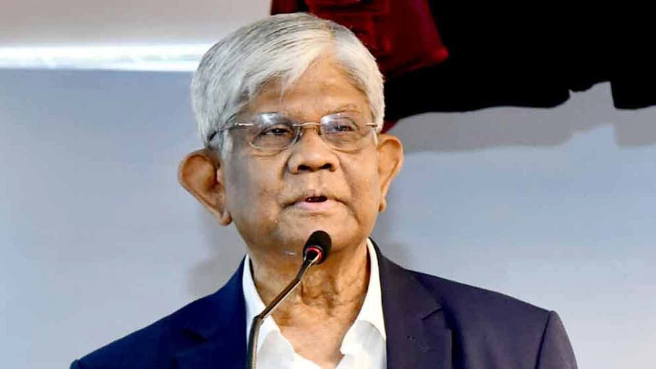 অর্থ উপদেষ্টা ড. সালেহউদ্দিন আহমেদ