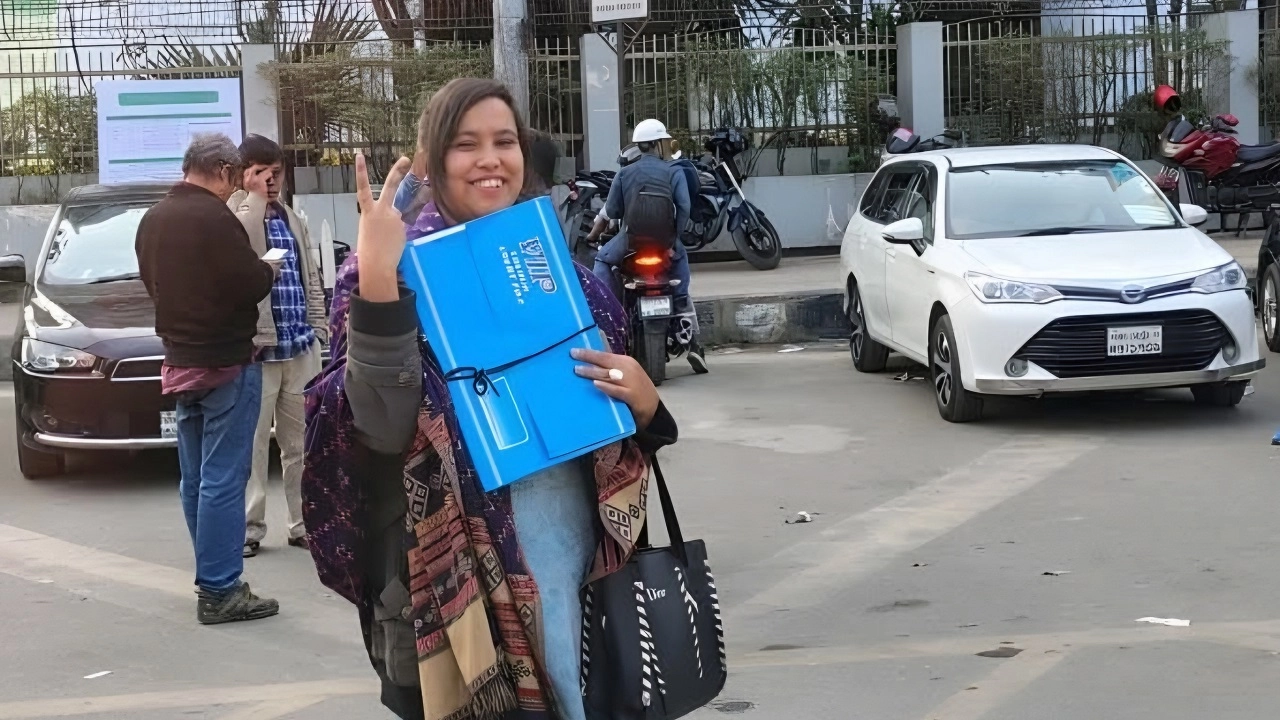 স্বতন্ত্র প্রার্থী আশা মনি