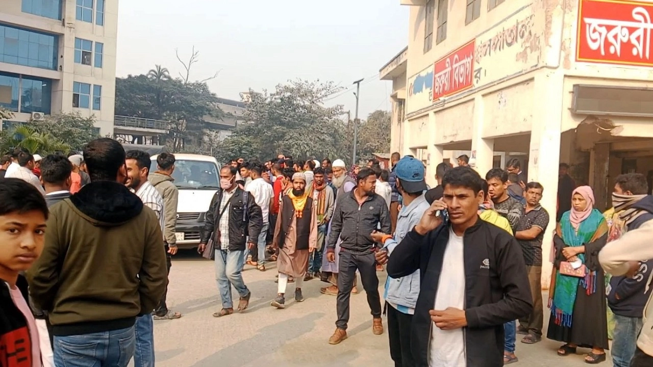 ফের অসুস্থ শতাধিক পোশাক শ্রমিক