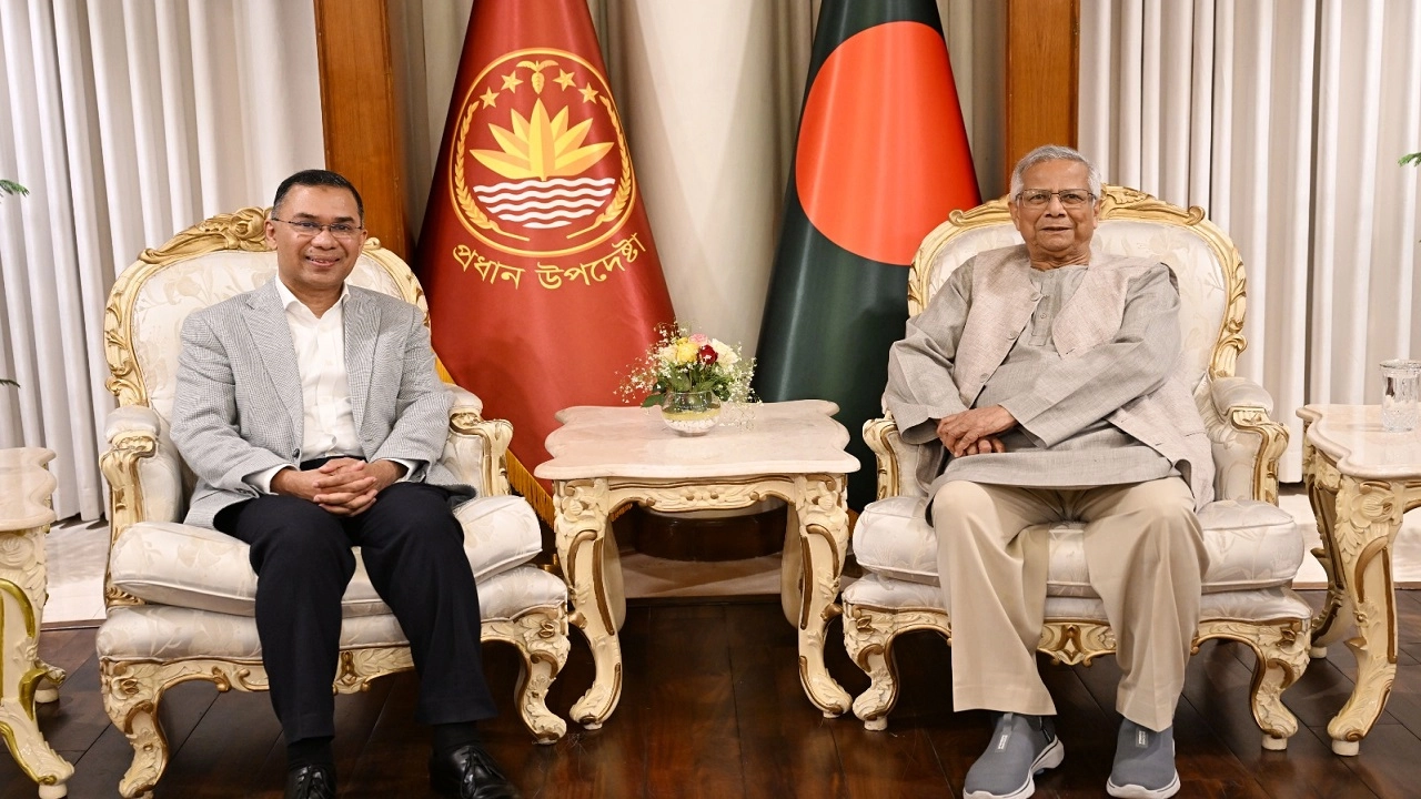 প্রধান উপদেষ্টার সঙ্গে তারেক রহমানের সাক্ষাৎ