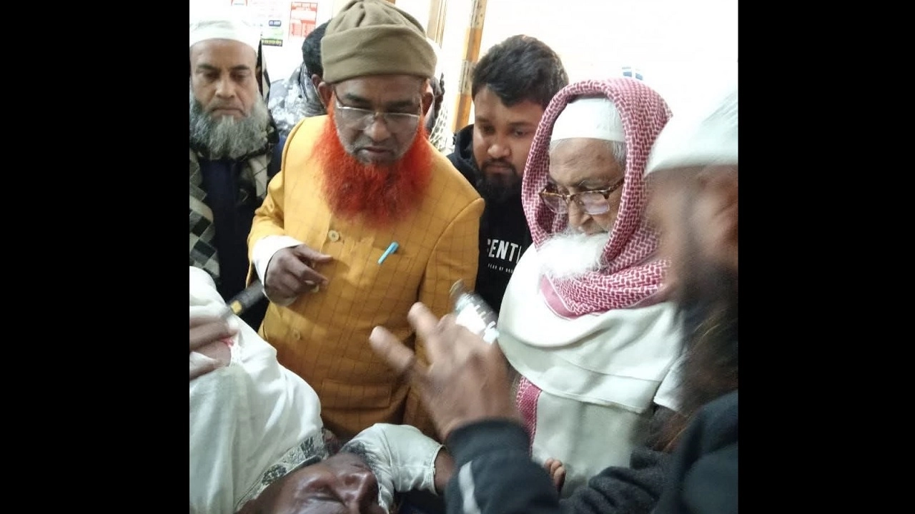 জামাত নেতাকে কুপিয়ে জখম