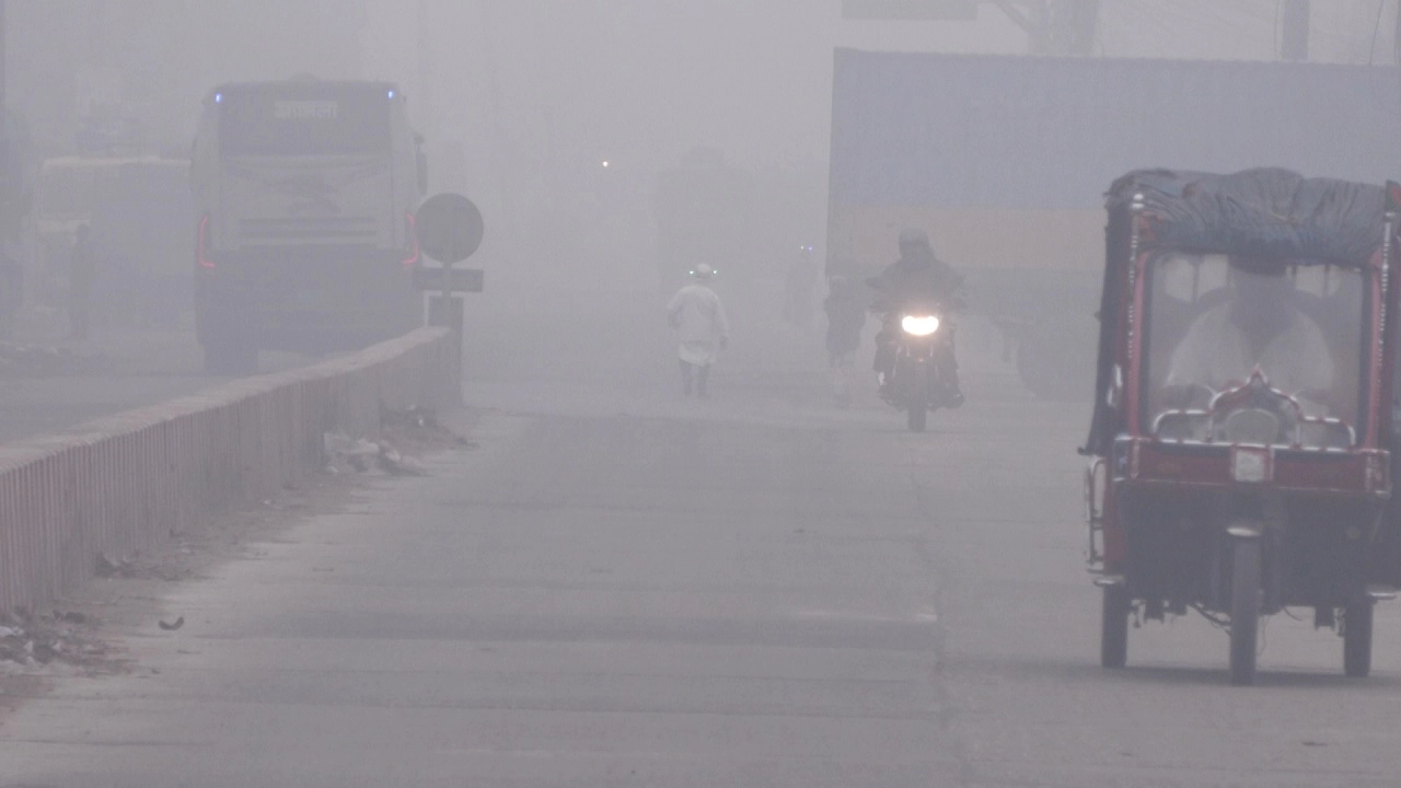 রাজধানীতে কুয়াশা
