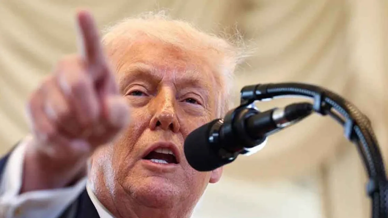 যুক্তরাষ্ট্রের প্রেসিডেন্ট ডোনাল্ড ট্রাম্প