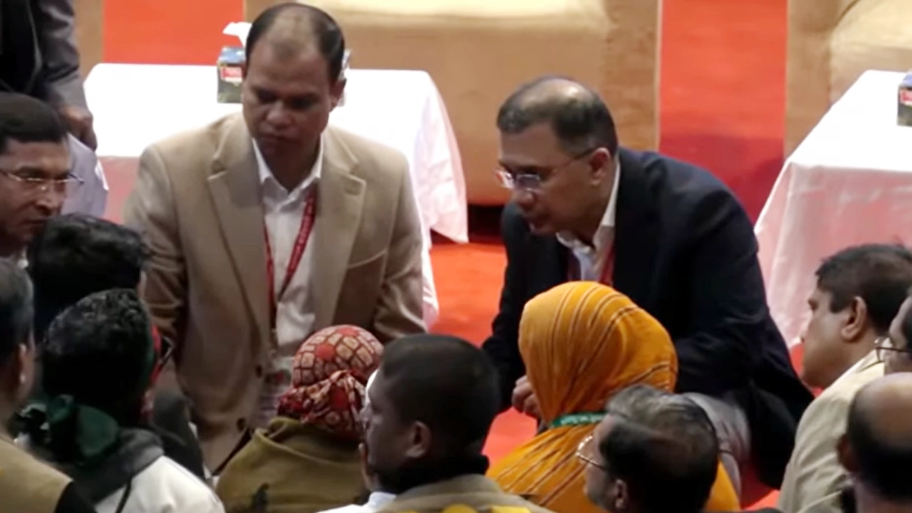 শহীদ পরিবার ও গুরুতর আহত ব্যক্তিদের সাথে কথা বলছেন বিএনপি চেয়ারম্যান তারেক রহমান