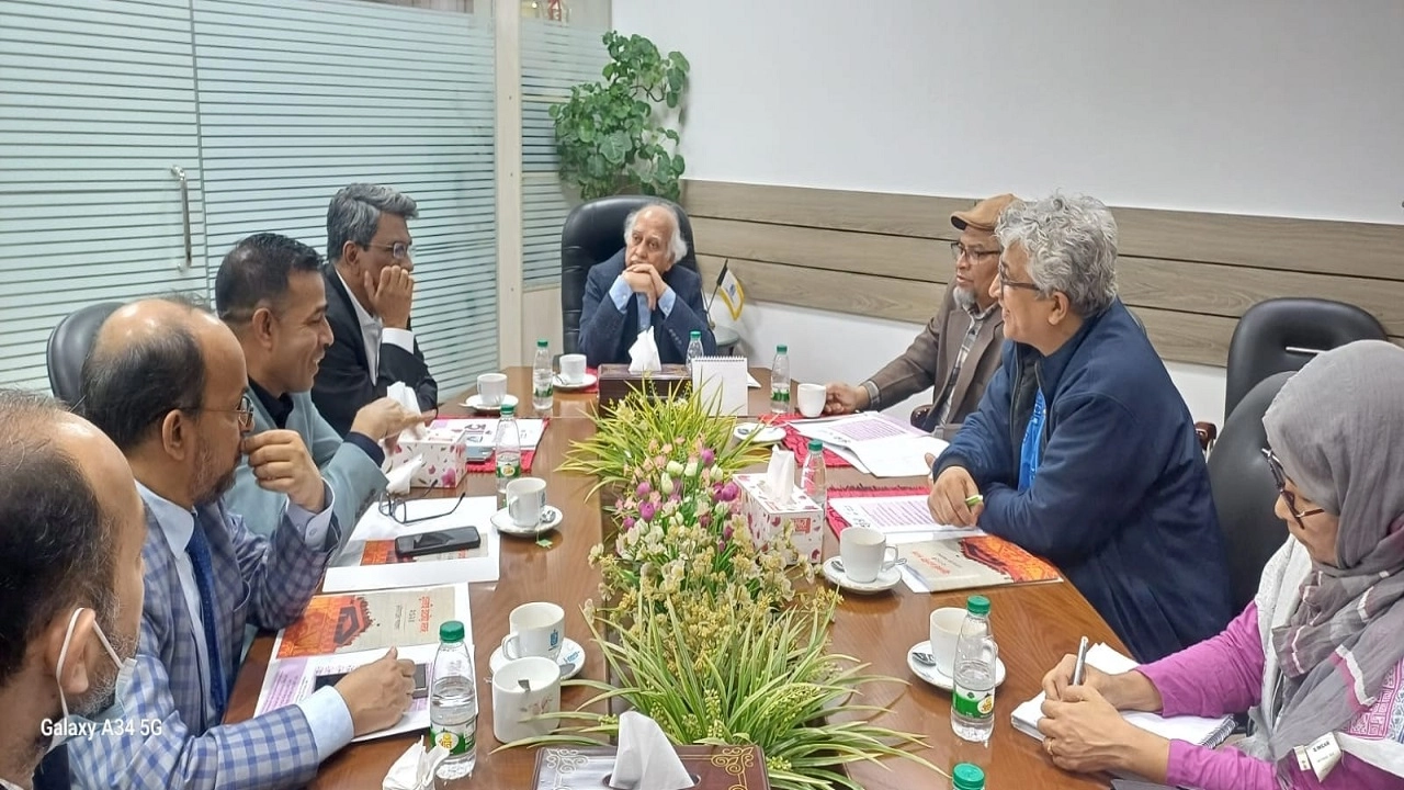 বিশ্ববিদ্যালয় মঞ্জুরি কমিশনে (ইউজিসি) শিক্ষা মন্ত্রণালয়ের মাধ্যমিক ও উচ্চ শিক্ষা বিভাগ, কারিগরি ও মাদ্রাসা শিক্ষা বিভাগ, জাতীয় বিশ্ববিদ্যালয় ও ইউজিসির সাথে  সভা