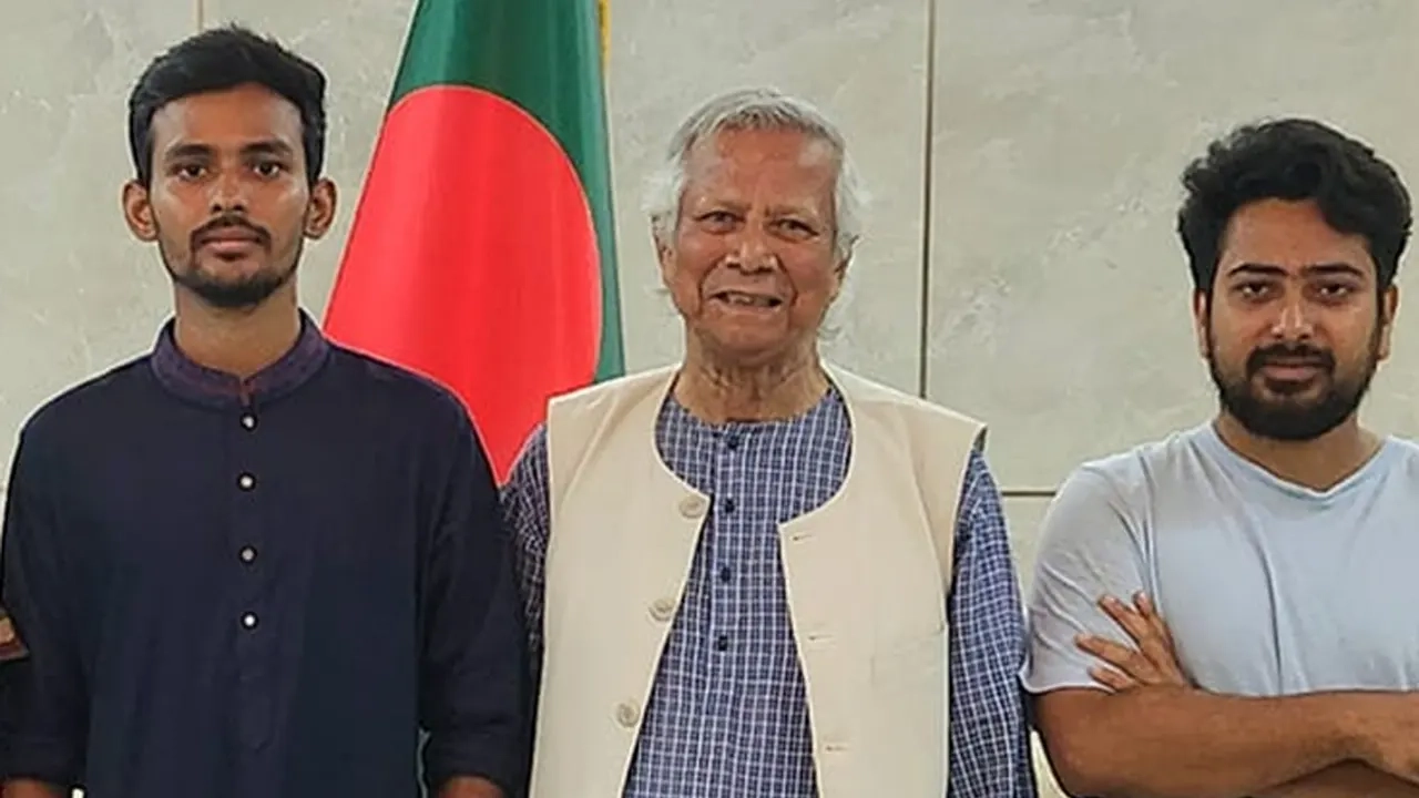 আসিফ মাহমুদ, প্রধান উপদেষ্টা ও নাহিদ ইসলাম-ফাইল ছবি