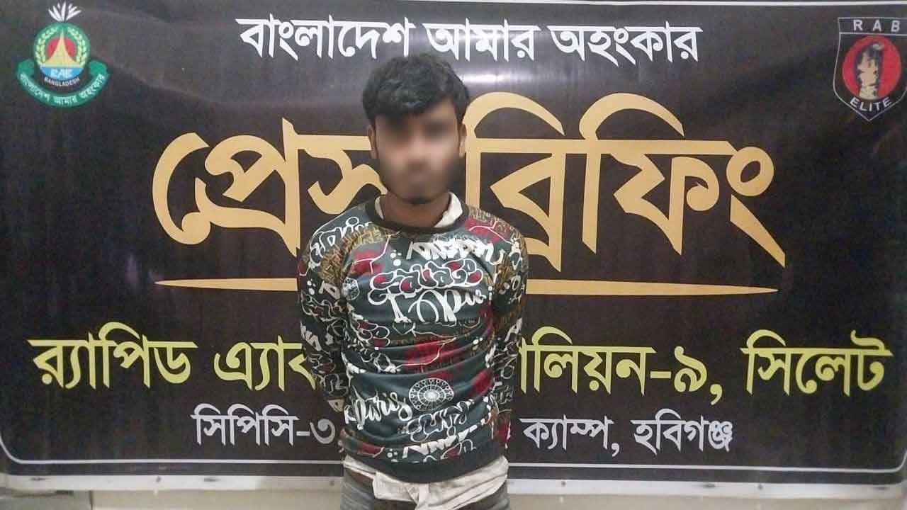 আটককৃত সুমন মিয়া (১৯)