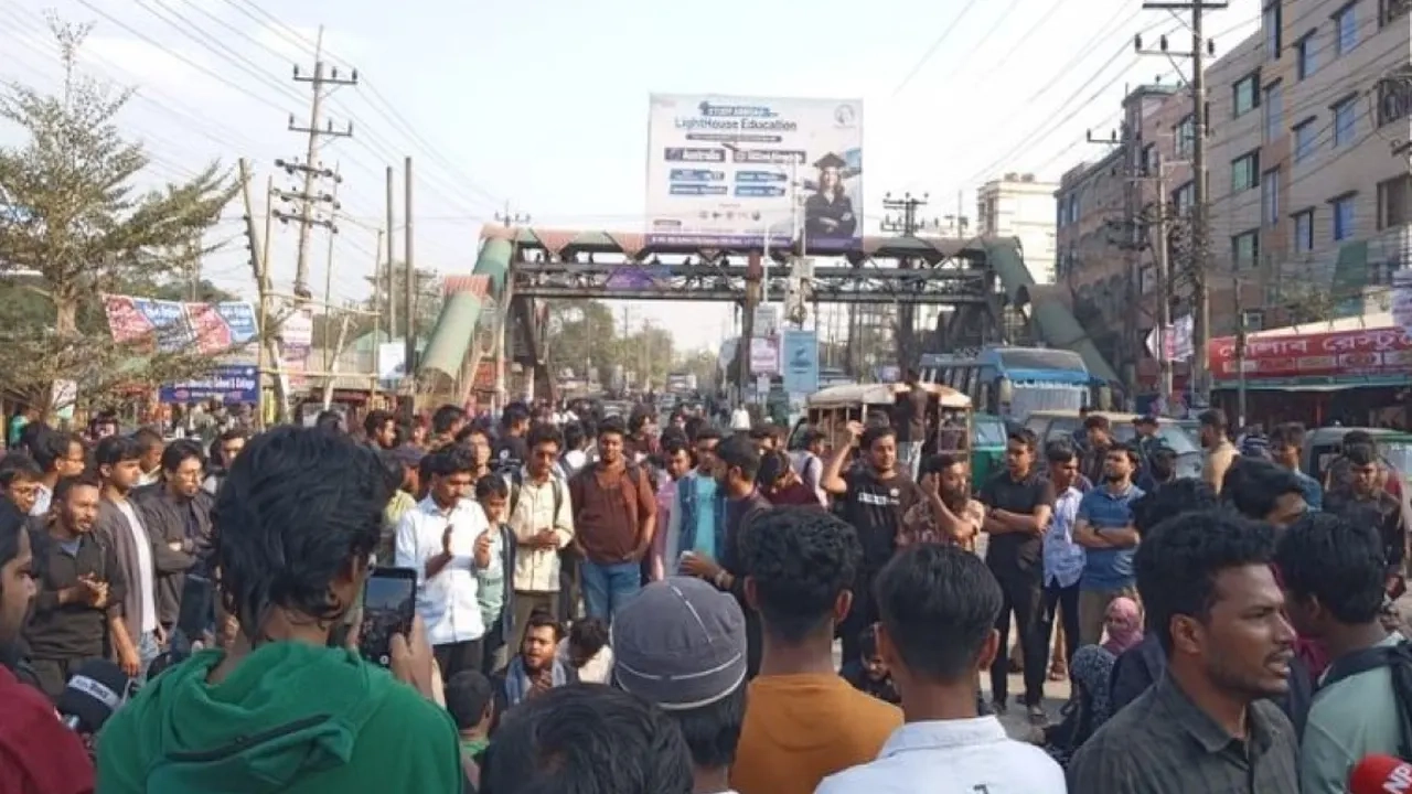 সিলেট-সুনামগঞ্জ মহাসড়ক অবরোধ শাবিপ্রবি শিক্ষার্থীদের