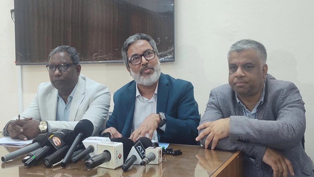 বিএনপিপন্থী শিক্ষকরা