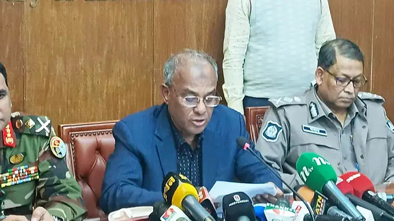 স্বরাষ্ট্র উপদেষ্টা লেফটেন্যান্ট জেনারেল (অব.) মো. জাহাঙ্গীর আলম চৌধুরী