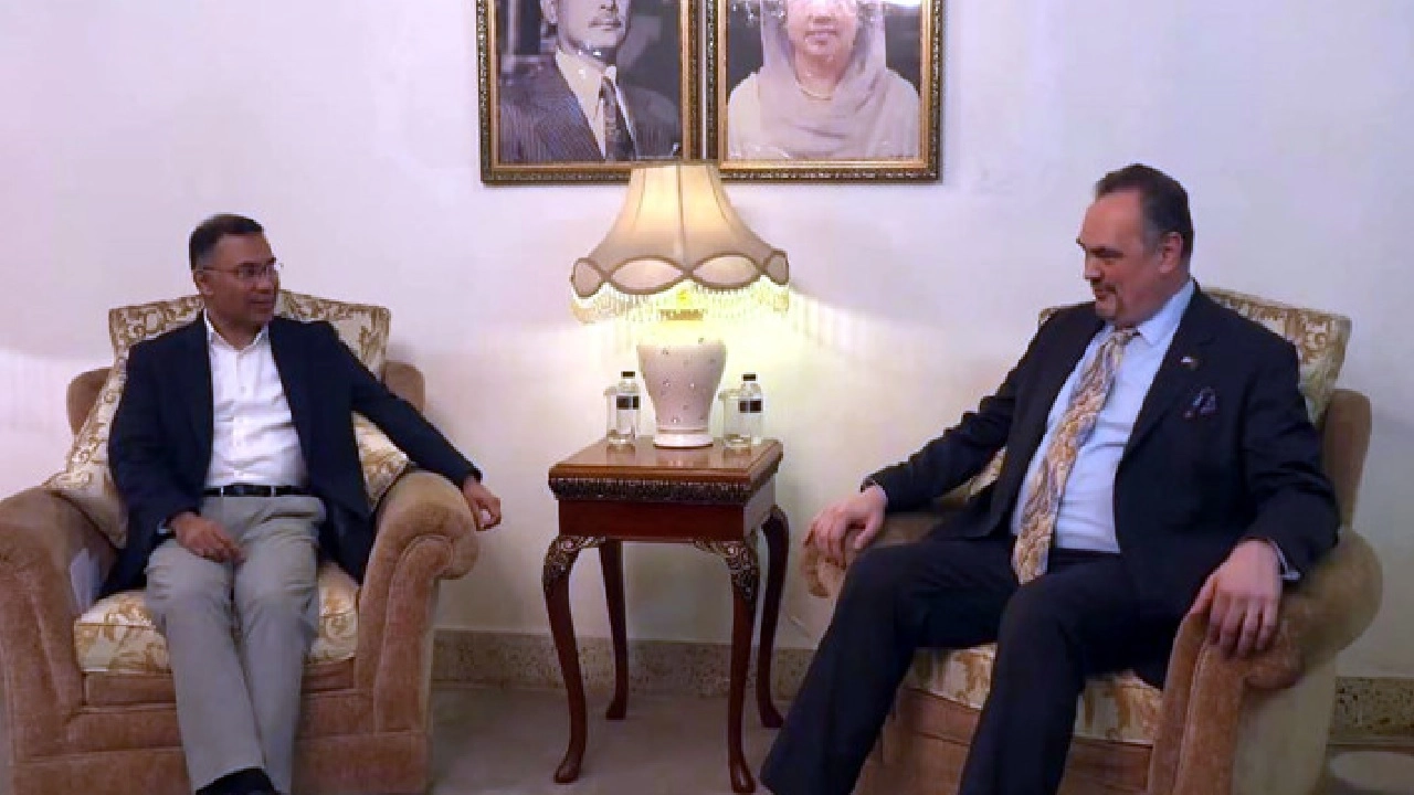 তারেক রহমান ও যুক্তরাষ্ট্রের রাষ্ট্রদূত ব্রেন্ট ক্রিস্টেনসেন