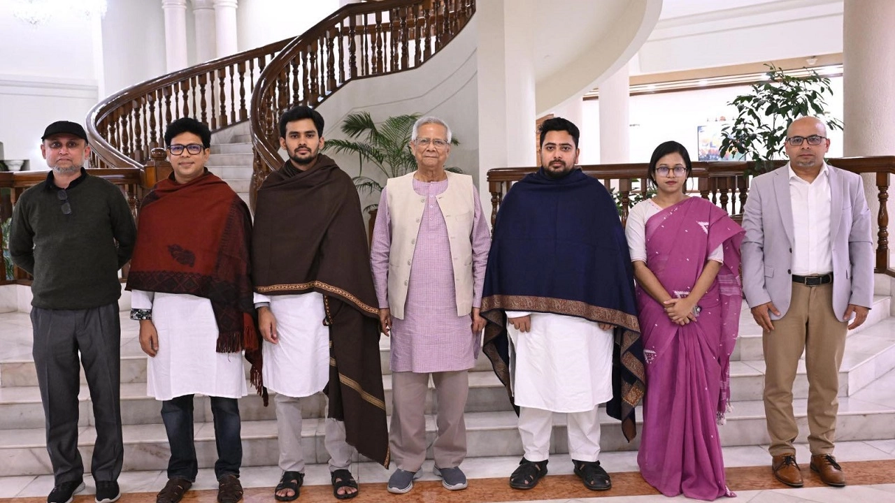 এনসিপির প্রতিনিধি দলের সঙ্গে প্রধান উপদেষ্টা