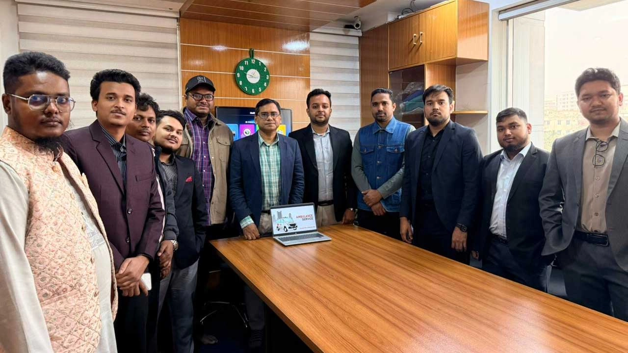 রক্তস্পন্দনের ওয়েব অ্যাপে অ্যাম্বুলেন্স সার্ভিস উদ্বোধন