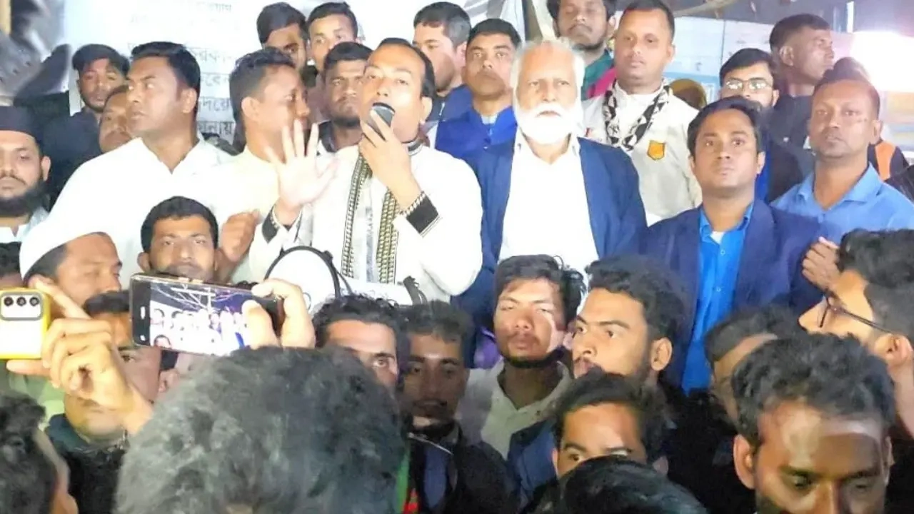 ছাত্রদলের কেন্দ্রীয় কমিটির সভাপতি রাকিবুল ইসলাম রাকিব