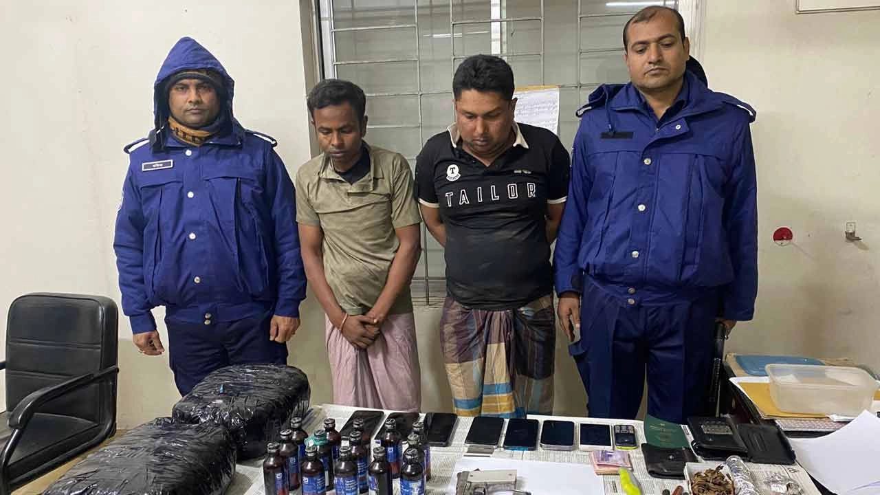 মাদক ও অস্ত্রসহ দুই শীর্ষ সন্ত্রাসী আটক