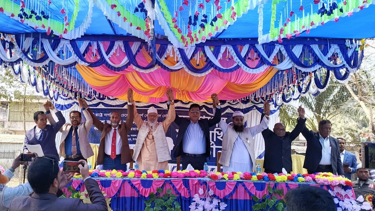 একই মঞ্চে ৪ সংসদ সদস্য প্রার্থী