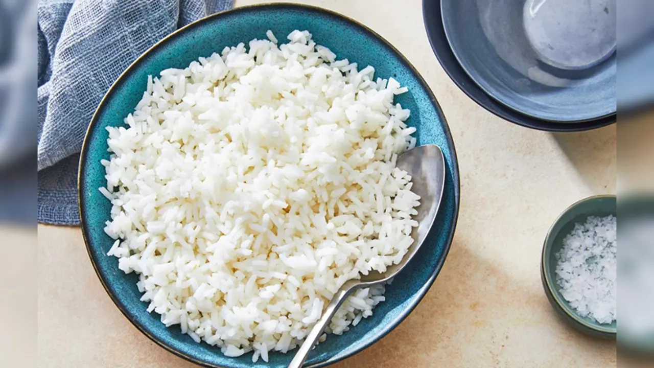 সকালে ভাত খাচ্ছেন, এটা কি ভালো নাকি ক্ষতিকর?