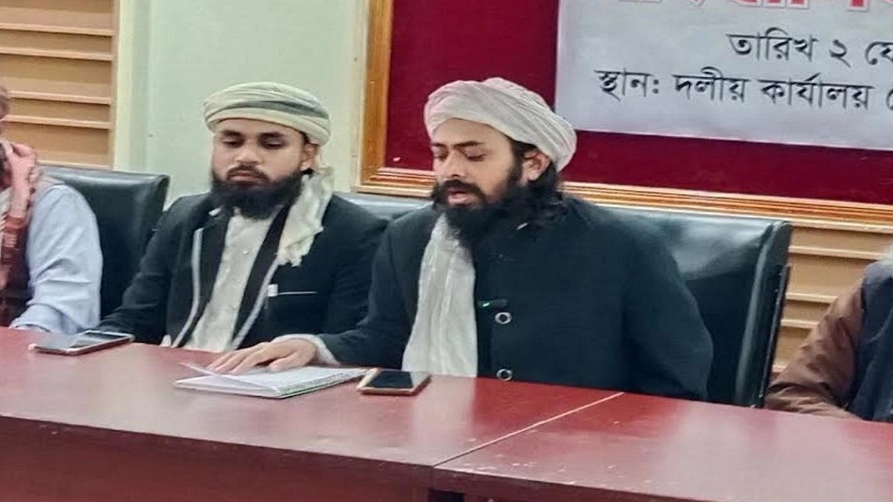 বাংলাদেশ খেলাফত আন্দোলনের প্রার্থী গাজী আব্দুর রহীম রুহী।