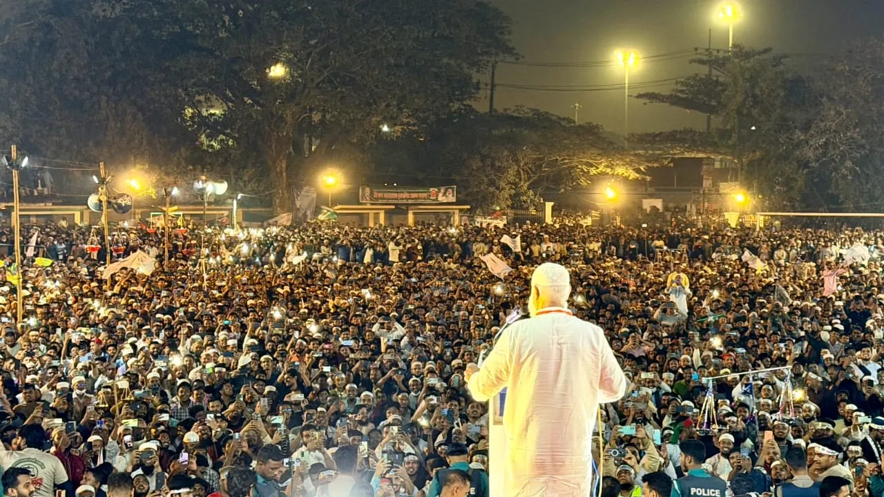 বক্তব্য রাখছেন জামায়াতে ইসলামীর আমির ডা. শফিকুর রহমান