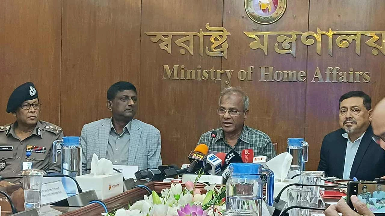 স্বরাষ্ট্র উপদেষ্টা জাহাঙ্গীর আলম চৌধুরী