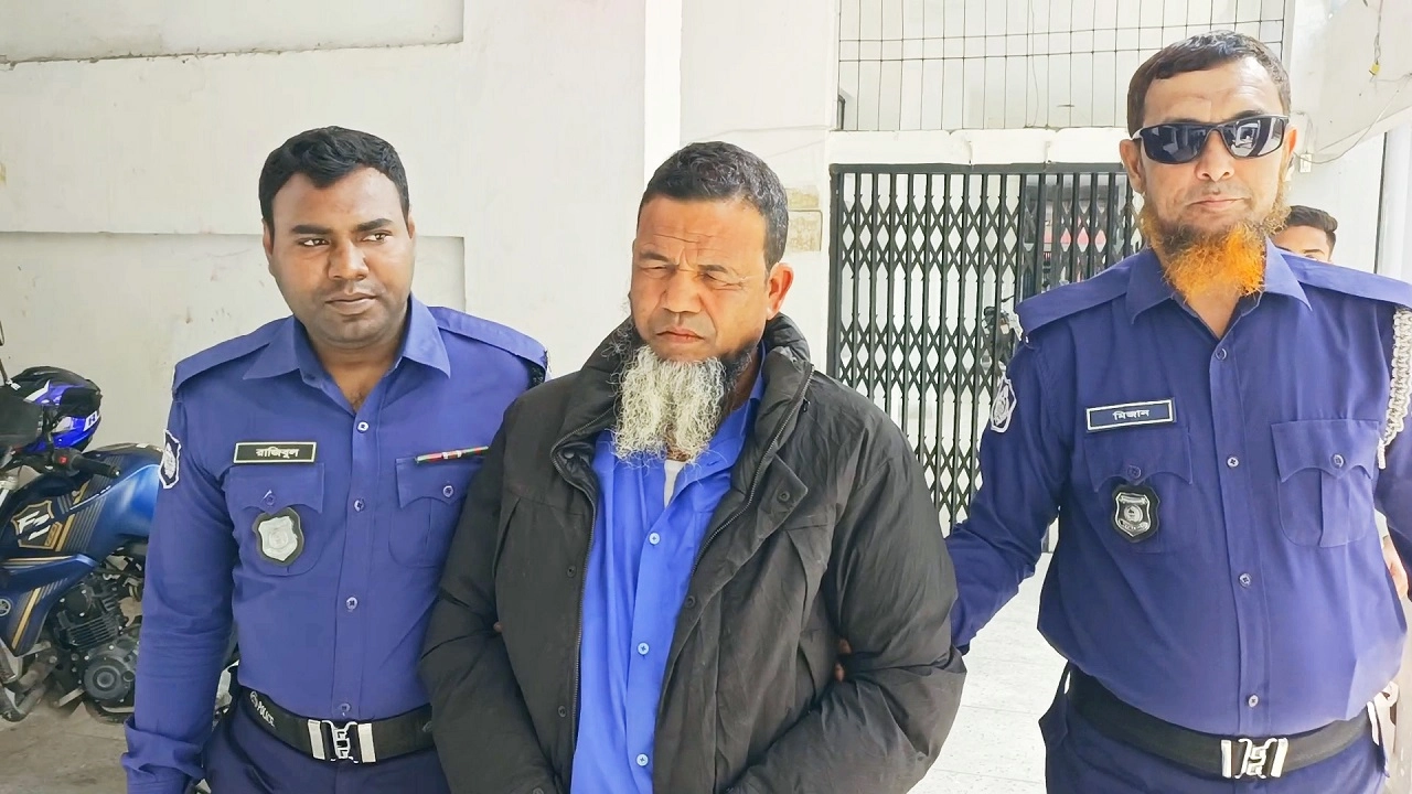 মুজা শেখ ওরফে মুজা কবিরাজ